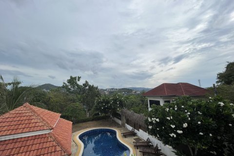 Chalet de 4 dormitorios en Ko Samui, Tailandia № 180143 - foto 18