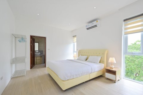 Villa in Ko Samui, Thailand 9 Schlafzimmer № 180140 - Foto 4