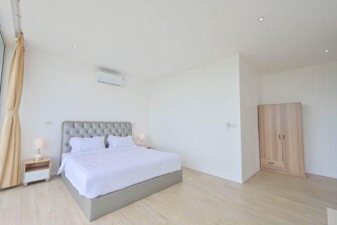 Villa in Ko Samui, Thailand 9 Schlafzimmer № 180140 - Foto 10