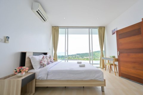 Chalet de 6 dormitorios en Ko Samui, Tailandia № 180138 - foto 13