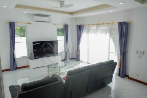 Chalet de 4 dormitorios en Phuket, Tailandia № 114214 - foto 8