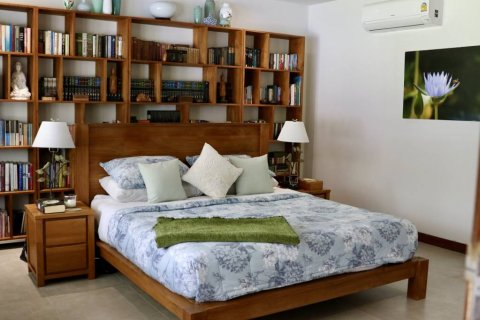 Chalet de 5 dormitorios en Phuket, Tailandia № 114213 - foto 7