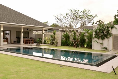 Chalet de 5 dormitorios en Phuket, Tailandia № 114213 - foto 6