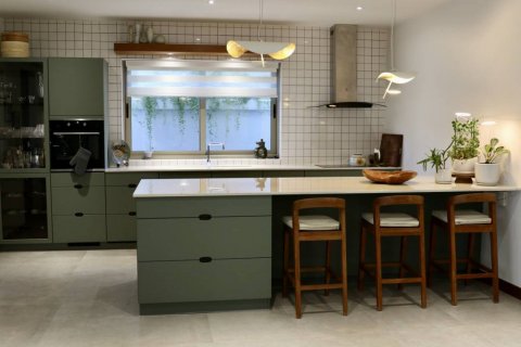 Chalet de 5 dormitorios en Phuket, Tailandia № 114213 - foto 4