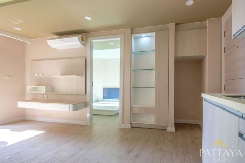 Condominio de 1 dormitorio en Jomtien Beach, Pattaya, Tailandia № 204243 - foto 10