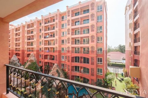 Condominio de 1 dormitorio en Jomtien Beach, Pattaya, Tailandia № 204243 - foto 2