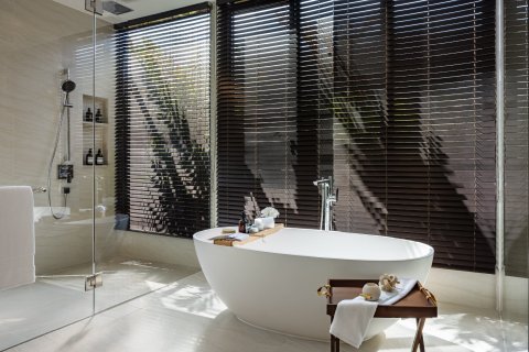 Chalet de 3 dormitorios en Bang Tao, Tailandia № 179195 - foto 8