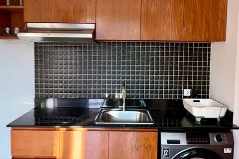 Apartamento de 2 habitaciones en Pattaya, Tailandia № 205771 - foto 5