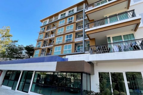Apartamento de 2 habitaciones en Pattaya, Tailandia № 205771 - foto 13