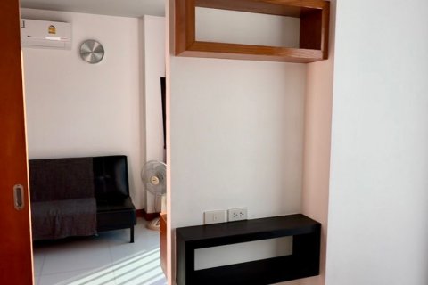 Apartamento de 2 habitaciones en Pattaya, Tailandia № 205771 - foto 9