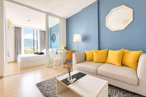 Apartamento de 2 habitaciones en Pattaya, Tailandia № 205775 - foto 2
