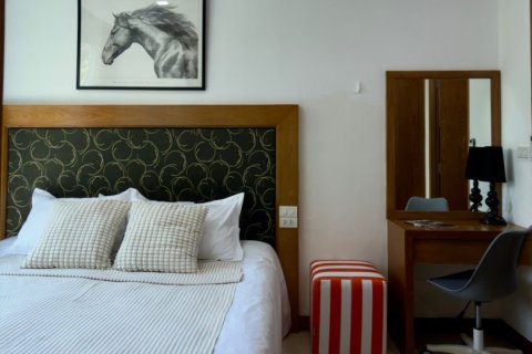 Apartamento de 2 habitaciones en Pattaya, Tailandia № 205772 - foto 5