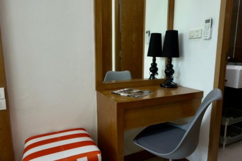 Apartamento de 2 habitaciones en Pattaya, Tailandia № 205772 - foto 6