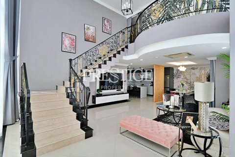 Condominio de 3 dormitorios en Pattaya, Tailandia № 198490