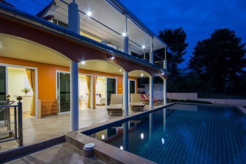 Chalet de 4 dormitorios en Ko Samui, Tailandia № 180169 - foto 18