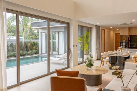 Chalet de 3 dormitorios en Layan Beach, Tailandia № 70914 - foto 15