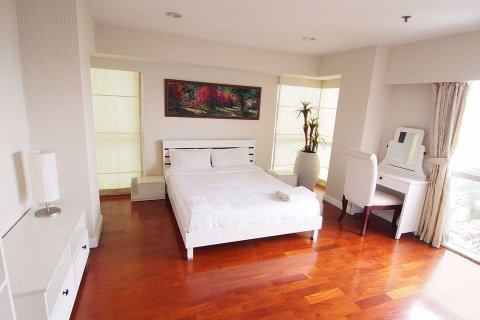Condominio de 4 dormitorios en Watthana, Bangkok, Tailandia № 47606 - foto 12