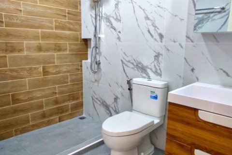 Condominio de 1 dormitorio en Watthana, Bangkok, Tailandia № 47608 - foto 10