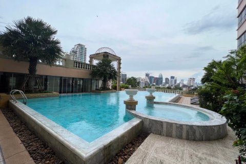 Condominio de 2 dormitorios en Phaya Thai, Bangkok, Tailandia № 47611 - foto 12