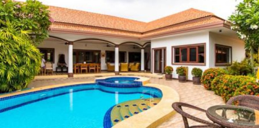 Chalet de 3 dormitorios en Hua Hin, Tailandia № 202805