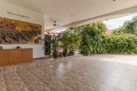 Chalet de 3 dormitorios en Hua Hin, Tailandia № 202805 - foto 4