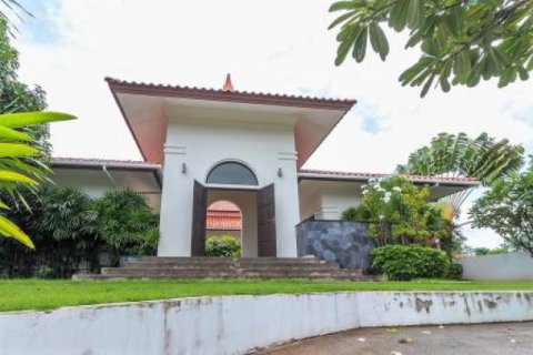 Chalet de 3 dormitorios en Hua Hin, Tailandia № 202801 - foto 5