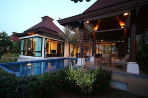 Villa in Hua Hin, Thailand 3 bedrooms № 202800