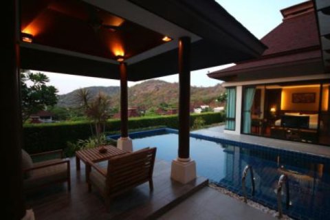 Chalet de 3 dormitorios en Hua Hin, Tailandia № 202800 - foto 3