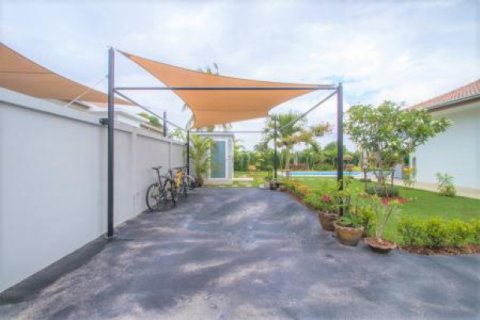 Chalet de 3 dormitorios en Hua Hin, Tailandia № 202806 - foto 4