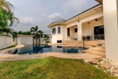 Villa in Hua Hin, Thailand 3 bedrooms № 202803