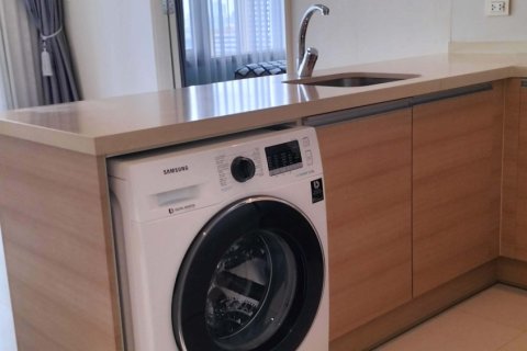 Estudio en el condominio en Khlong Toei, Bangkok, Tailandia № 171629 - foto 13