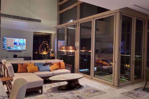 ดูเพล็กซ์ใน Four Seasons Private Residences, กรุงเทพฯ, ประเทศไทย 3 ห้องนอน № 59598