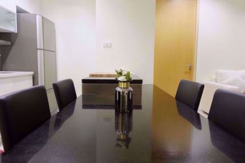 Condominio de 2 dormitorios en Sathon, Bangkok, Tailandia № 47665 - foto 8