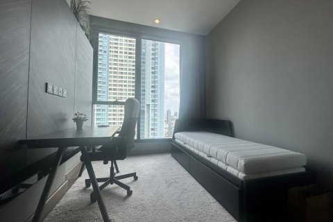 Condominio de 2 dormitorios en Bangkok, Tailandia № 69951 - foto 10