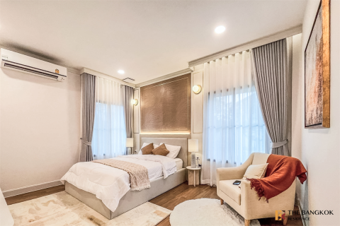 Haus in Bangkok, Thailand 5 Schlafzimmer № 189014 - Foto 5