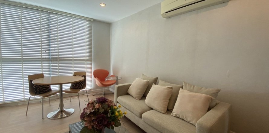 Estudio en el condominio en Watthana, Bangkok, Tailandia № 159626