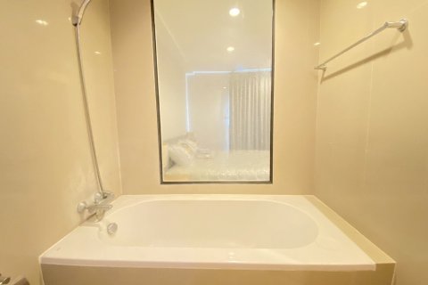 Estudio en el condominio en Watthana, Bangkok, Tailandia № 159626 - foto 9