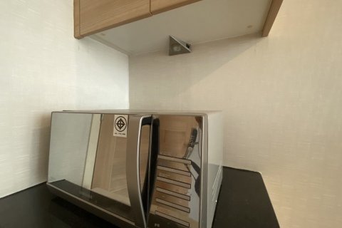 Estudio en el condominio en Watthana, Bangkok, Tailandia № 159626 - foto 8
