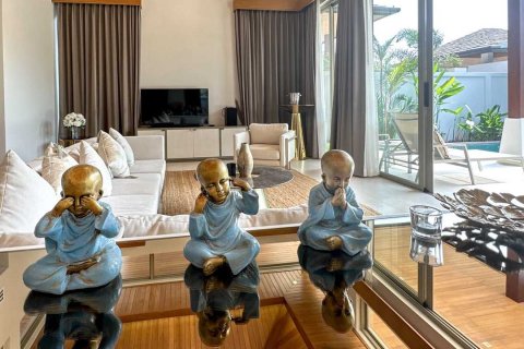 Casa de 3 dormitorios en Bang Tao, Tailandia № 175516 - foto 6