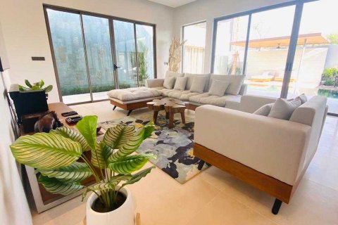 House in Bang Tao, Thailand 3 bedrooms № 175513 - photo 8
