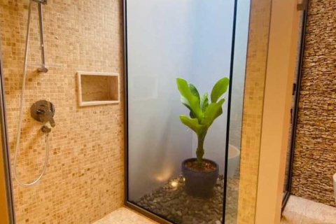 House in Bang Tao, Thailand 3 bedrooms № 175513 - photo 17