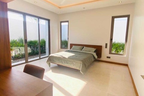 House in Bang Tao, Thailand 3 bedrooms № 175513 - photo 10