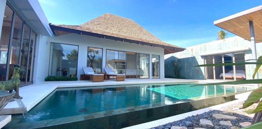 House in Bang Tao, Thailand 3 bedrooms № 175513