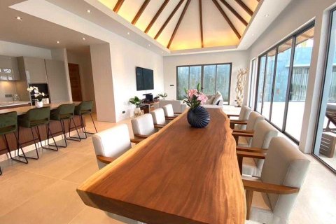 House in Bang Tao, Thailand 3 bedrooms № 175513 - photo 2