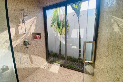 House in Bang Tao, Thailand 3 bedrooms № 175513 - photo 16