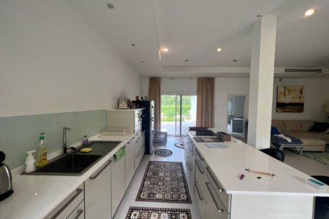 Chalet de 3 dormitorios en Hua Hin, Tailandia № 152566 - foto 8