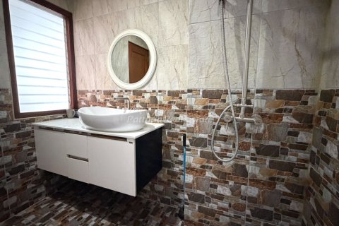 Condominio de 1 dormitorio en Bang Lamung, Tailandia № 205065 - foto 9