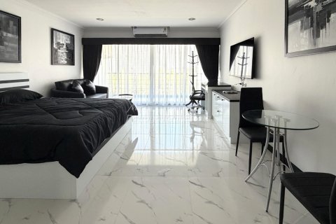 Estudio en el condominio en Bang Lamung, Tailandia № 205066 - foto 3