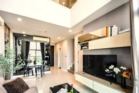 Condominio de 2 dormitorios en Khlong Toei, Bangkok, Tailandia № 120414 - foto 5