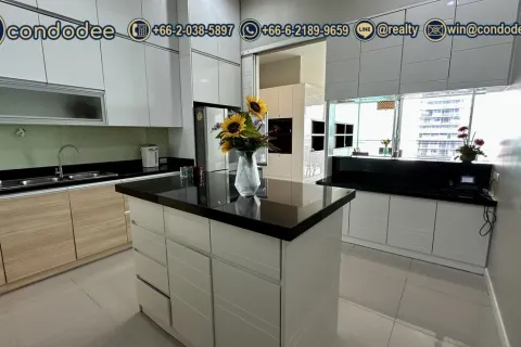 Eigentumswohnung in Watthana, Bangkok, Thailand, 3 Schlafzimmer № 200843 - Foto 6